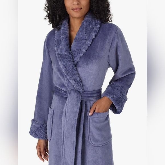 Carole Hochman Plush Robe Women's Small Purple Sleepwear Lounge Robe - Picture 12 of 12